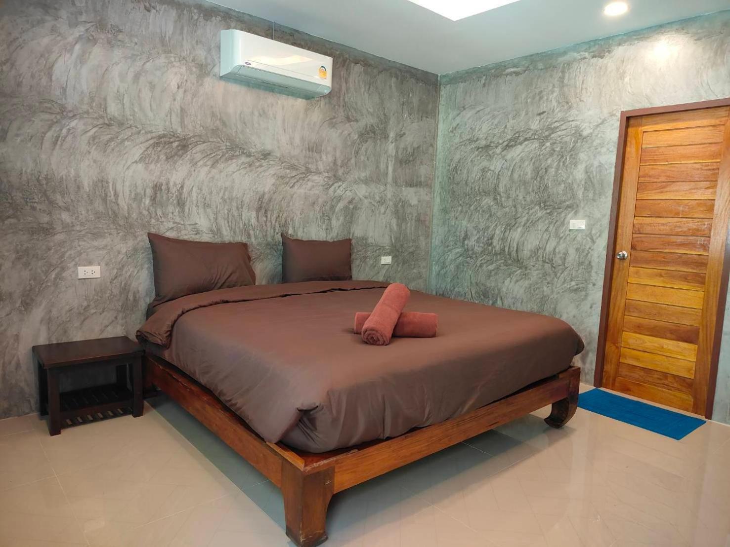 Baanchomjan Kohyaoyai Apartment Ban Nai Wat Exterior photo
